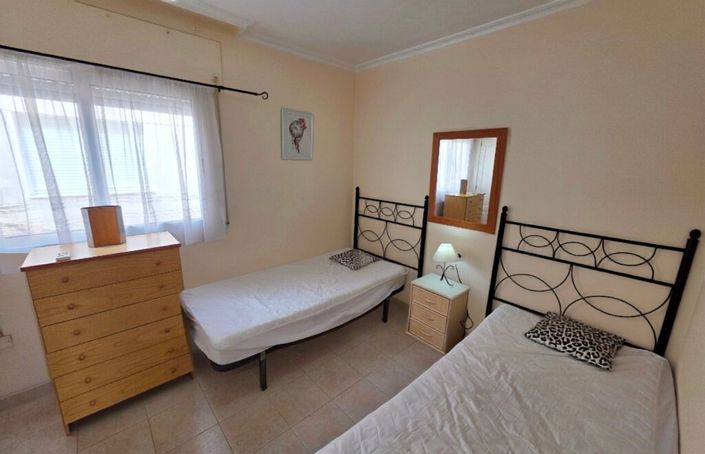 Image No.21-3 Bed Townhouse for sale