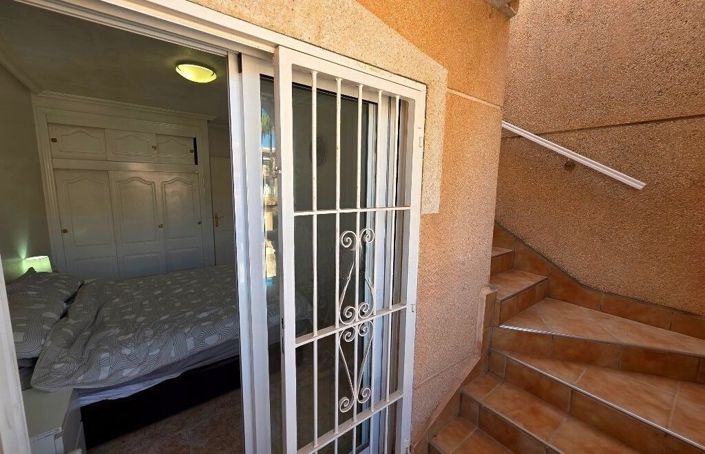 Image No.16-2 Bed Townhouse for sale