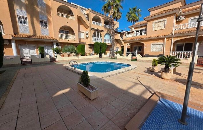 Image No.23-2 Bed Townhouse for sale