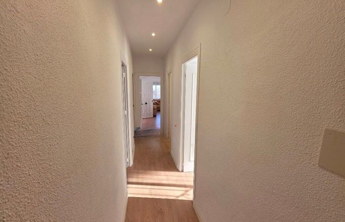 Image No.19-4 Bed Villa for sale