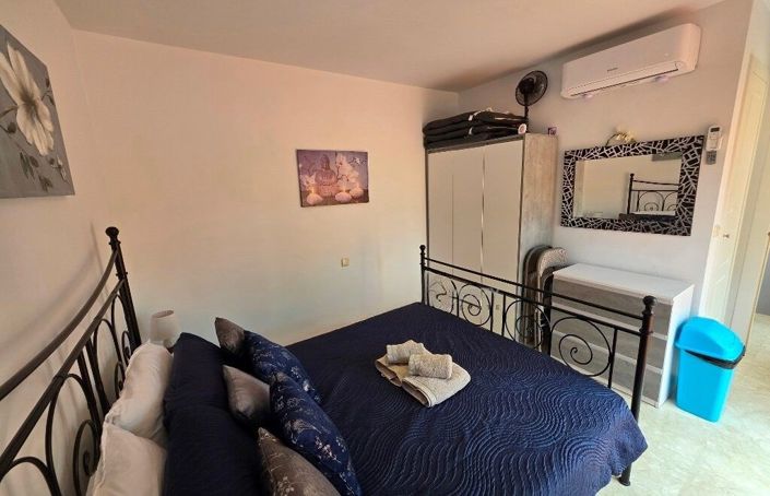 Image No.12-2 Bed Property for sale