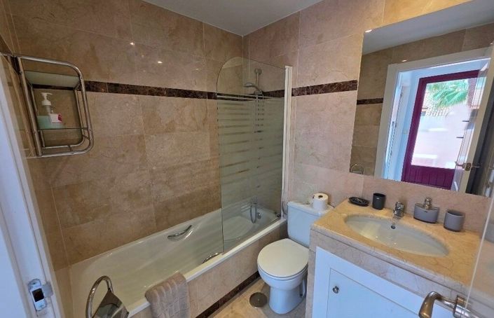 Image No.17-2 Bed Property for sale