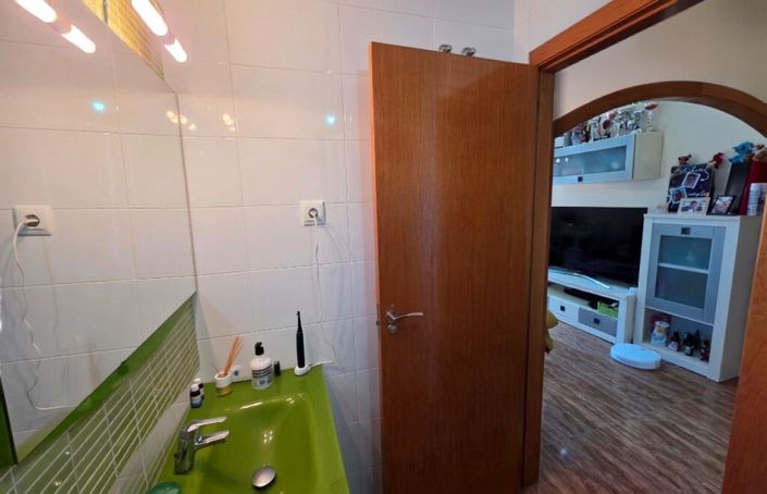 Image No.16-3 Bed Property for sale