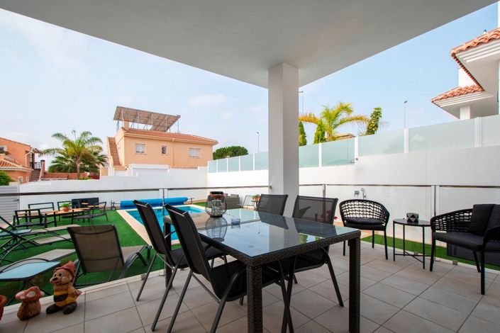 Image No.3-Villa de 3 chambres à vendre à Ciudad Quesada