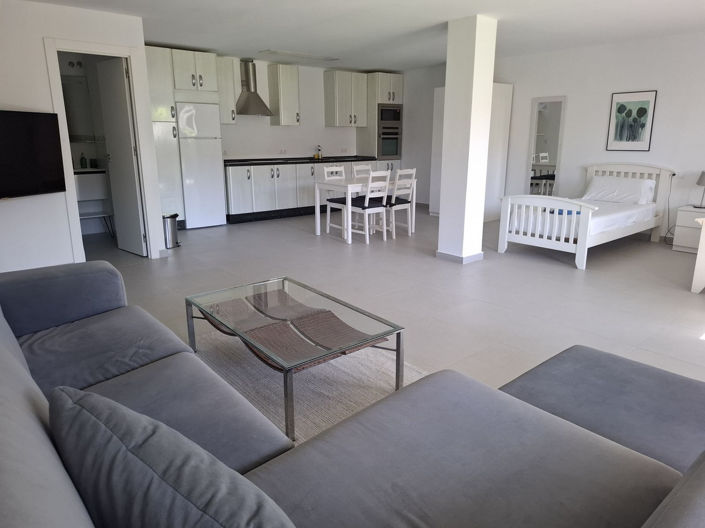 Image No.48-5 Bed Villa for sale