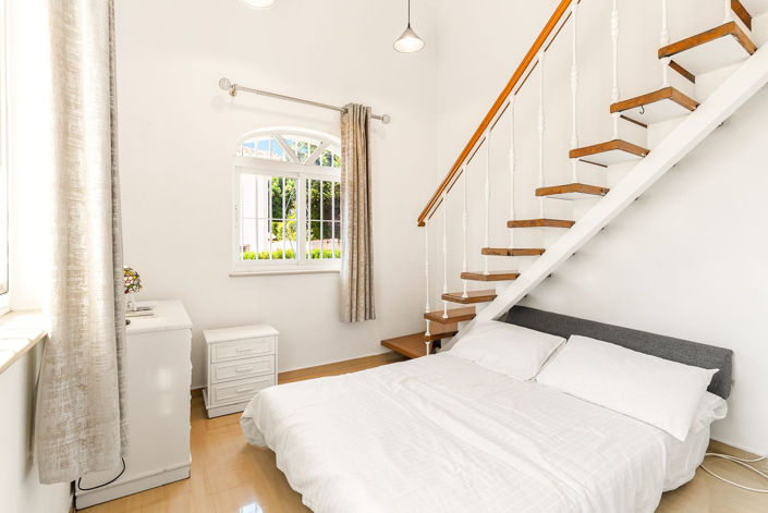Image No.35-5 Bed Villa for sale