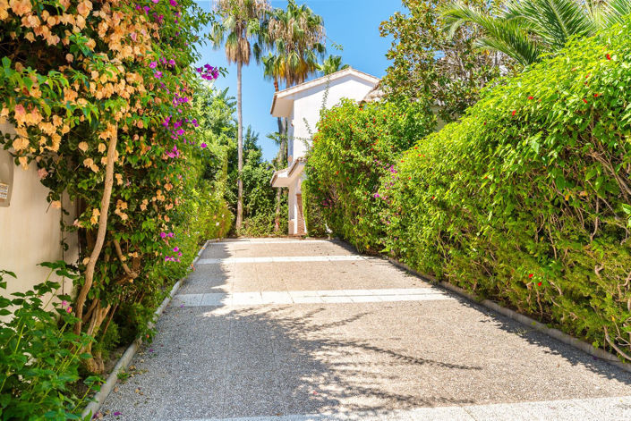 Image No.42-5 Bed Villa for sale