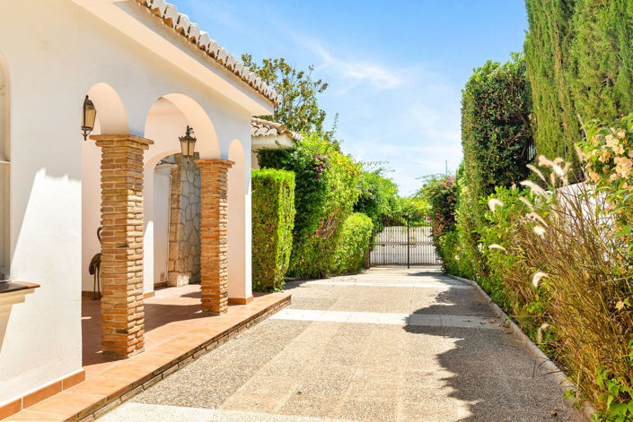 Image No.46-5 Bed Villa for sale