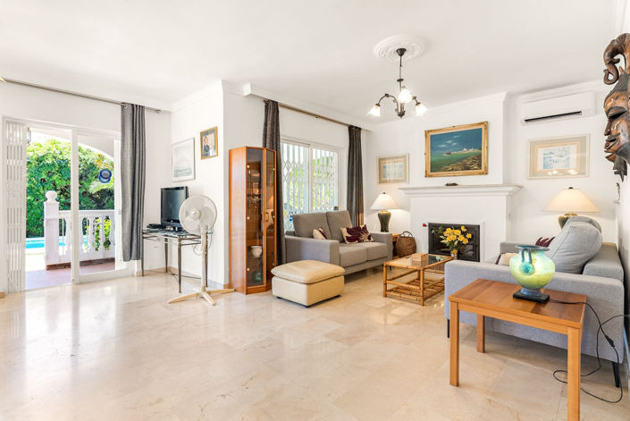 Image No.8-5 Bed Villa for sale