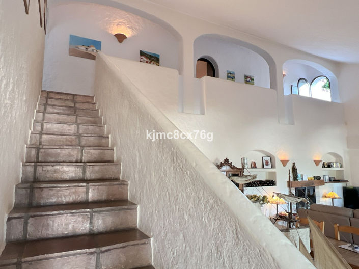 Image No.11-3 Bed Villa for sale