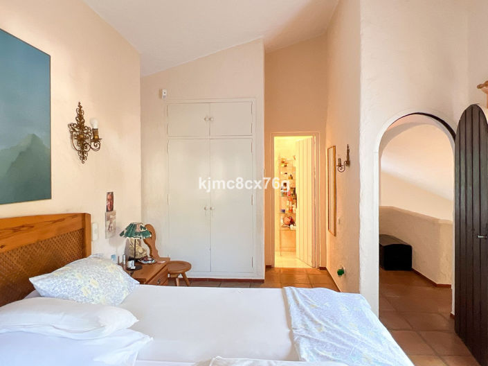 Image No.20-3 Bed Villa for sale