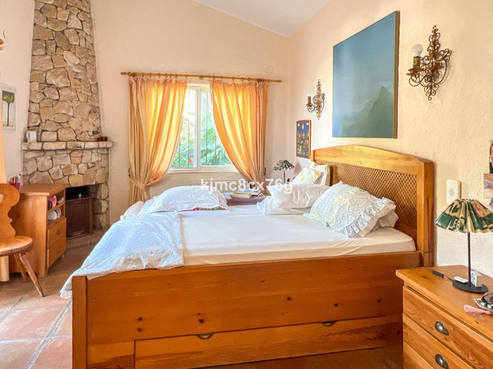 Image No.21-3 Bed Villa for sale