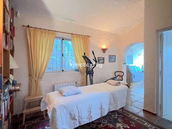 Image No.26-3 Bed Villa for sale