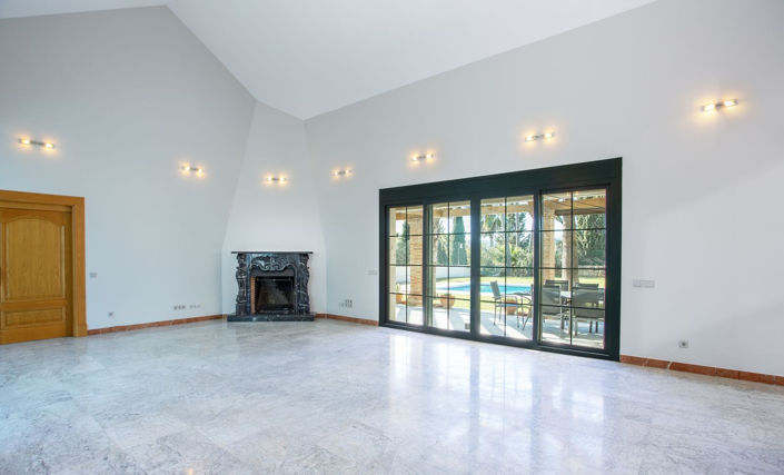 Image No.33-5 Bed Villa for sale