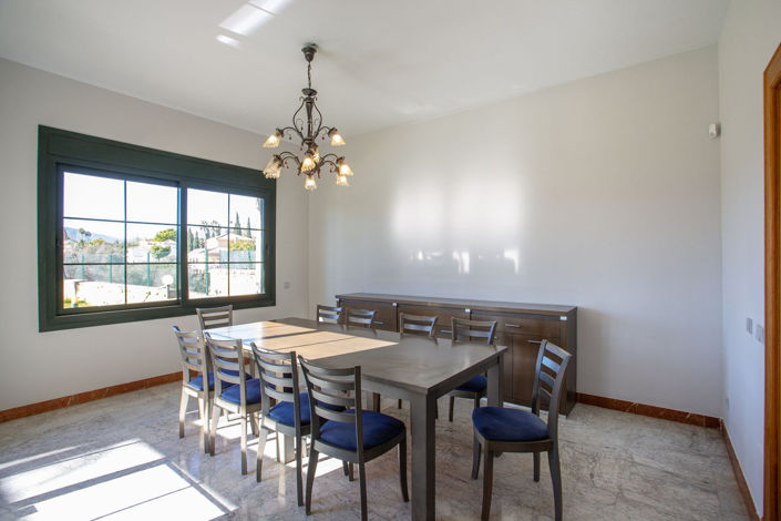Image No.36-5 Bed Villa for sale