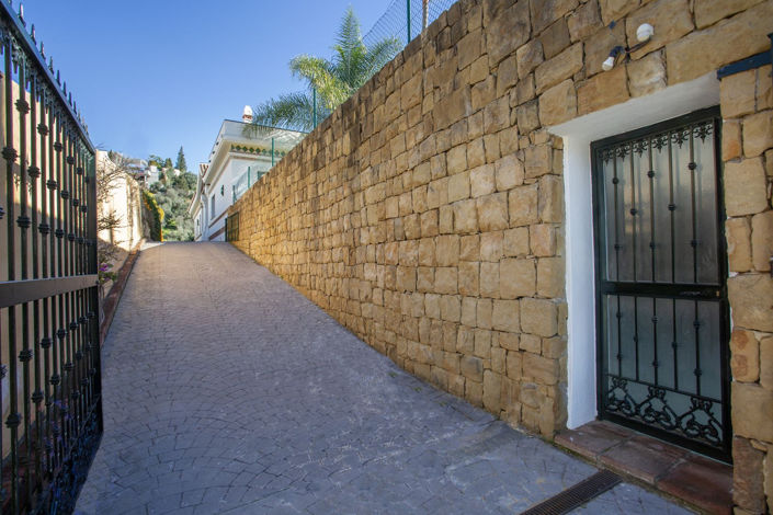 Image No.47-5 Bed Villa for sale