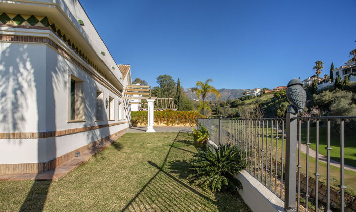 Image No.5-5 Bed Villa for sale