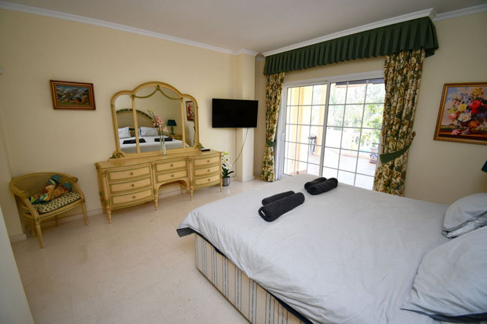 Image No.32-9 Bed Villa for sale