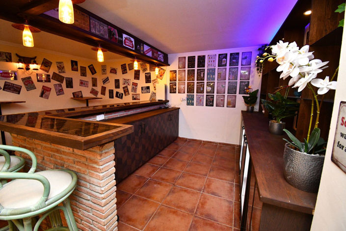 Image No.44-9 Bed Villa for sale