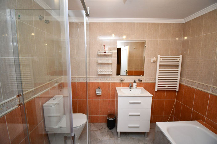 Image No.53-9 Bed Villa for sale