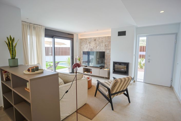Image No.10-3 Bed Apartment for sale