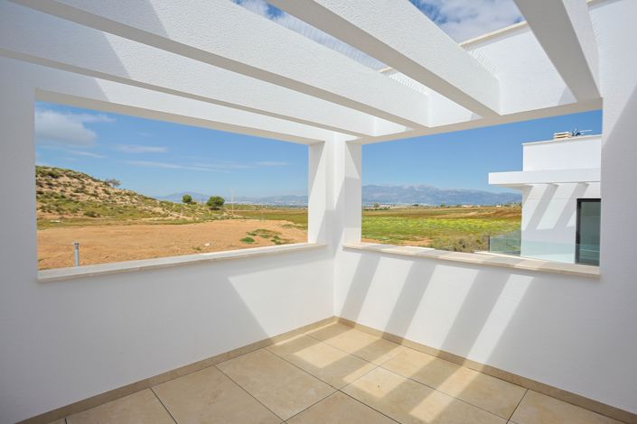Image No.21-3 Bed Apartment for sale