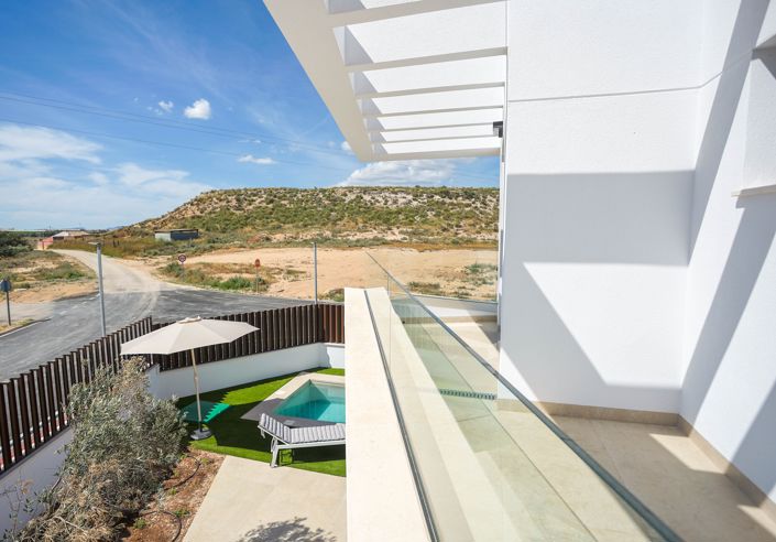 Image No.28-3 Bed Apartment for sale