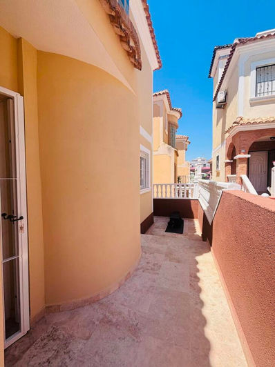 Image No.20-3 Bed Villa for sale