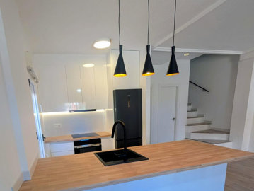 1447-682609-78d1f4f8b6655591b02d22fabb36a692d
