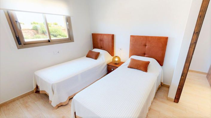 Image No.8-3 Bed Apartment for sale