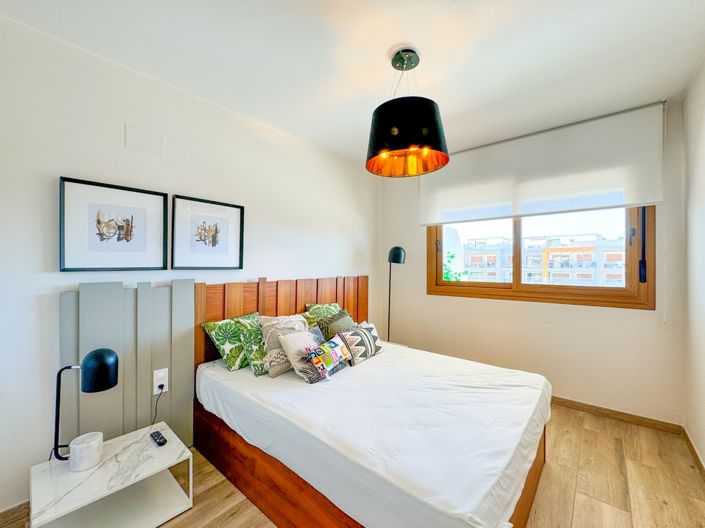 Image No.9-2 Bed Apartment for sale