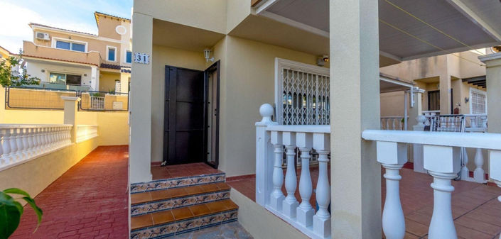 Image No.4-Villa de 3 chambres à vendre à Villamartin