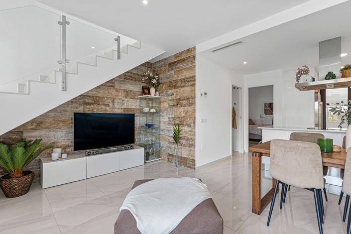 Image No.5-3 Bed Townhouse for sale