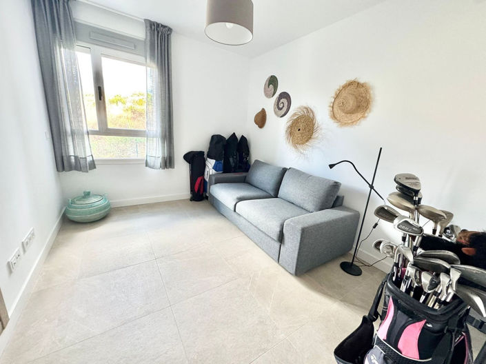 Image No.15-3 Bed Apartment for sale