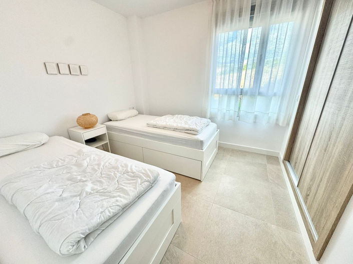 Image No.17-3 Bed Apartment for sale