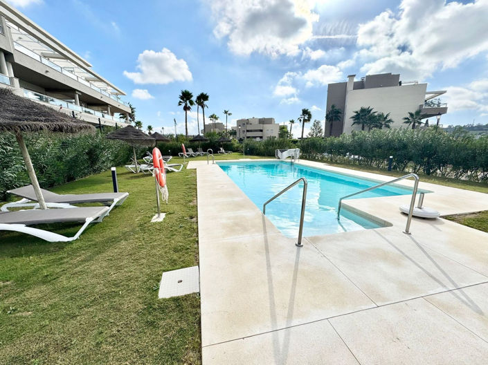 Image No.21-3 Bed Apartment for sale