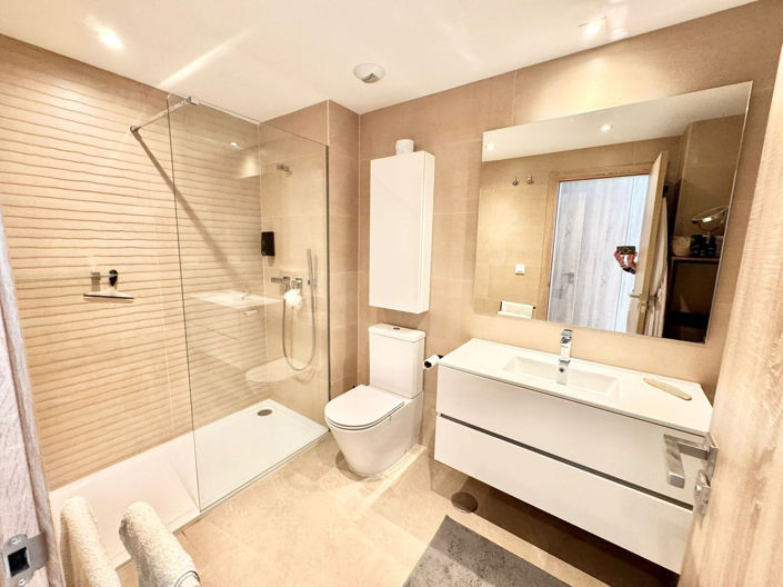 Image No.8-3 Bed Apartment for sale