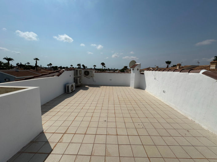Image No.29-3 Bed Villa for sale