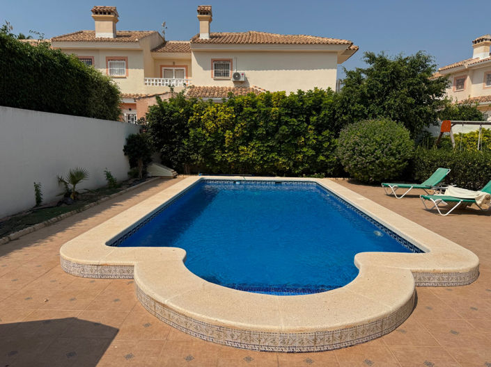 Image No.3-3 Bed Villa for sale