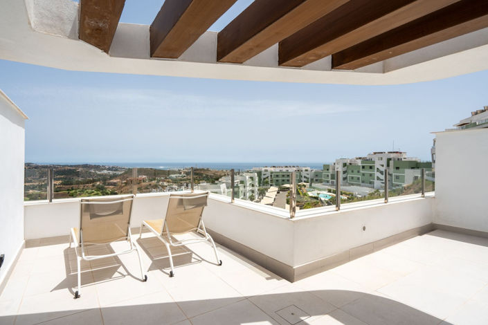 Image No.18-2 Bed Property for sale
