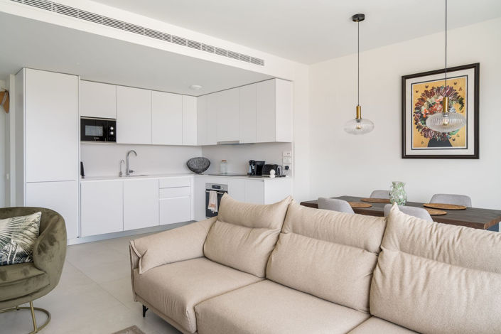 Image No.8-2 Bed Property for sale