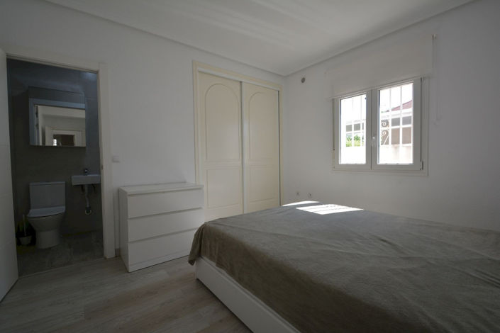 Image No.15-4 Bed Villa for sale
