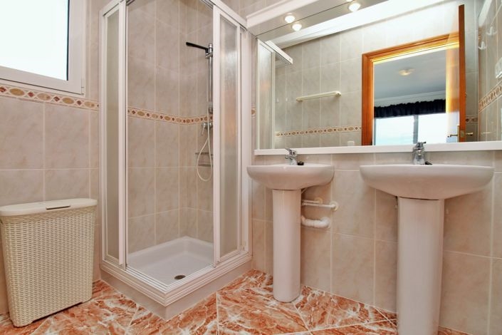 Image No.31-3 Bed Apartment for sale