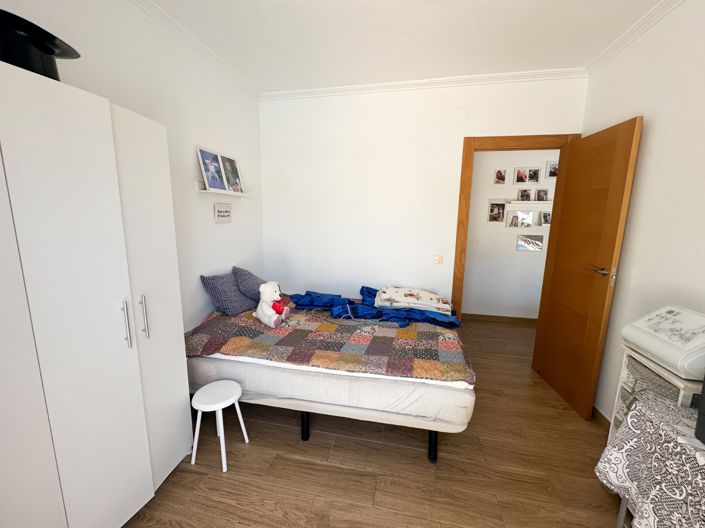 Image No.18-2 Bed Townhouse for sale
