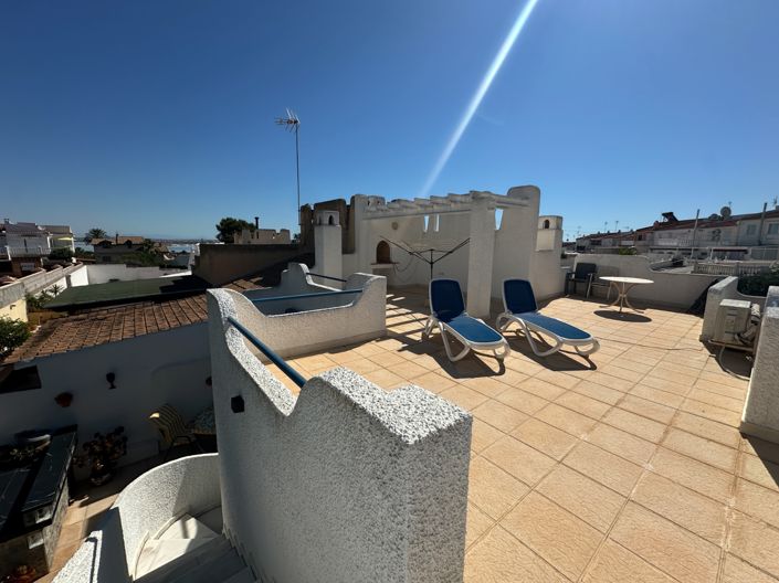 Image No.30-2 Bed Townhouse for sale