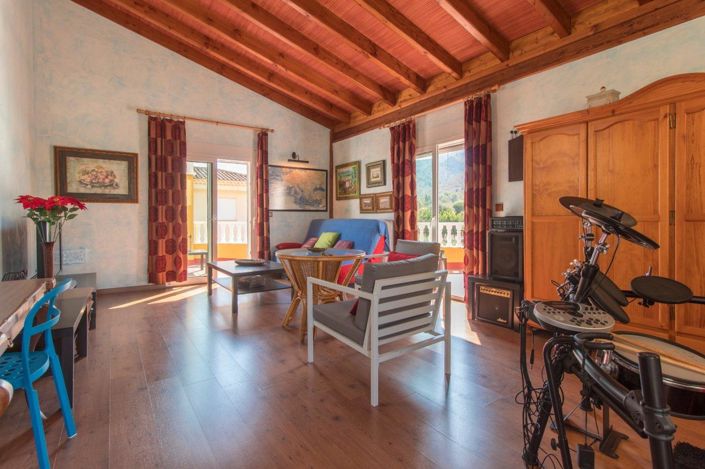 Image No.40-5 Bed Villa for sale