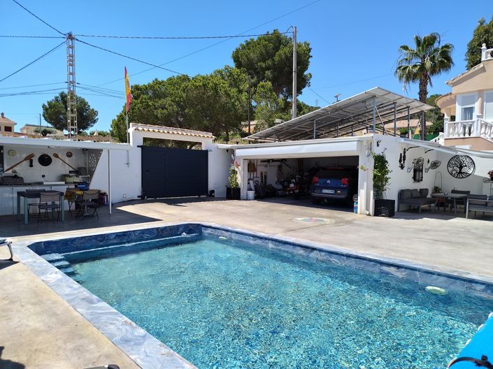 Image No.3-3 Bed Villa for sale