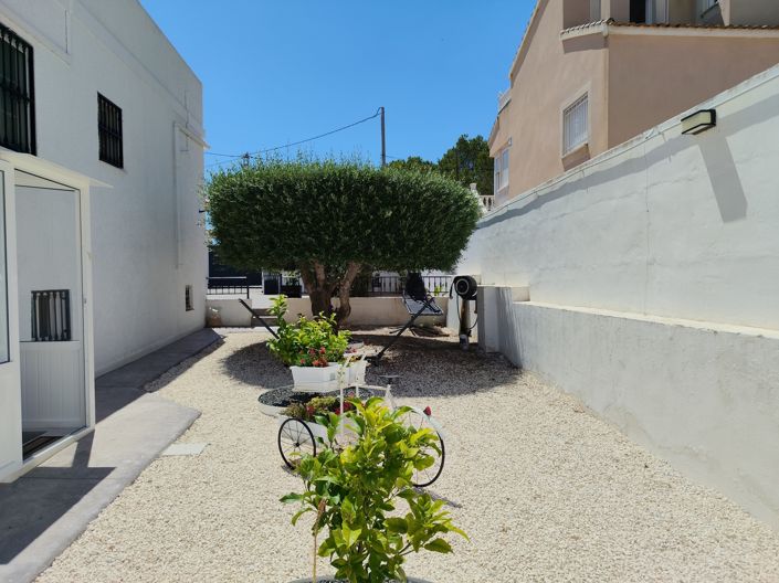 Image No.45-3 Bed Villa for sale