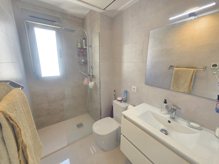 Image No.15-3 Bed Villa for sale