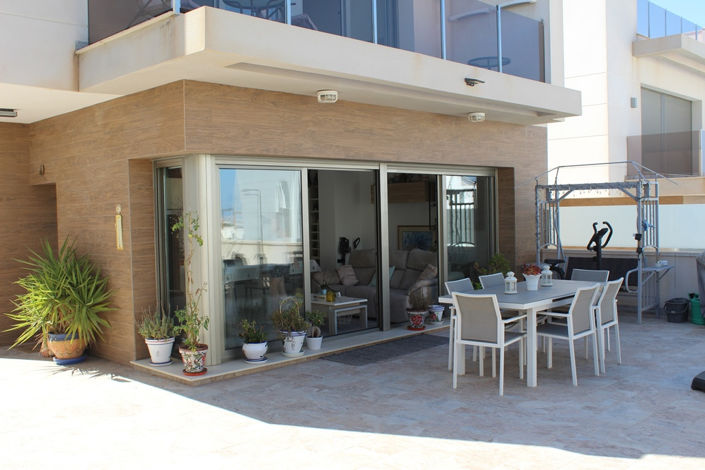 Image No.2-3 Bed Villa for sale